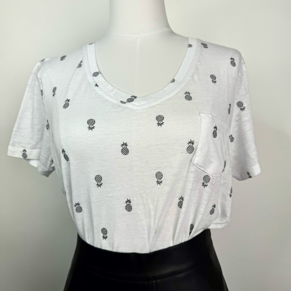 White Pineapple Print Women's Top